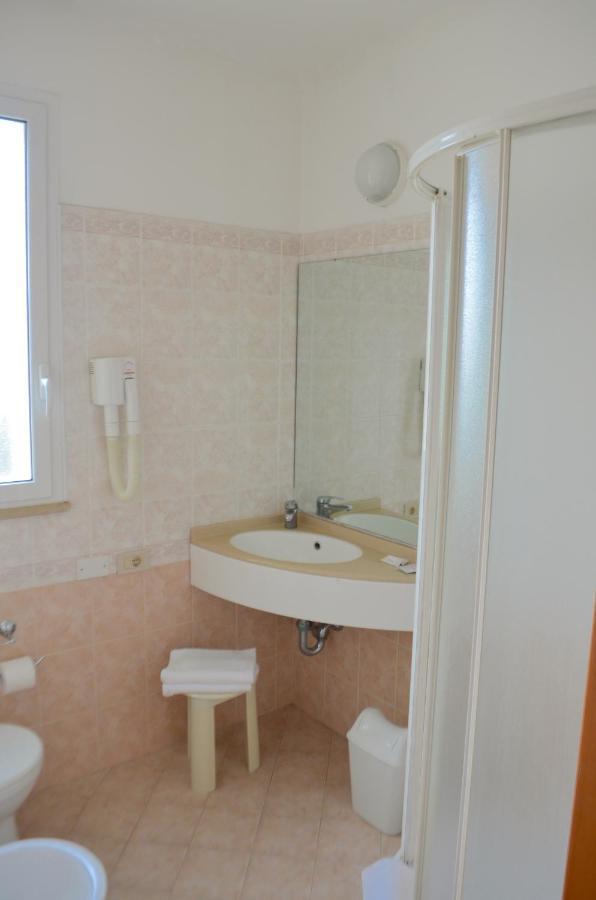 Hotel B&B Des Bains Milano Marittima Ngoại thất bức ảnh