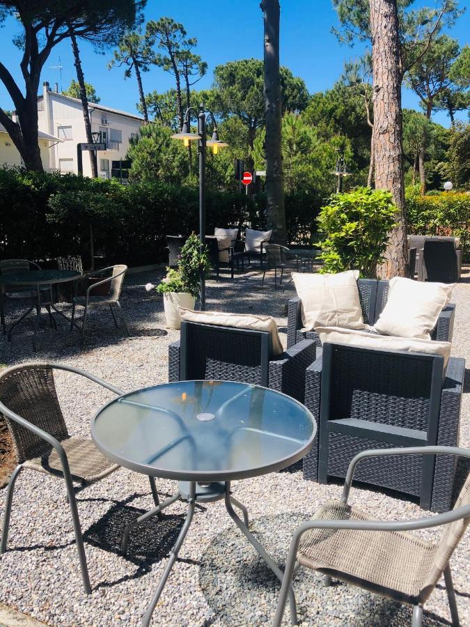 Hotel B&B Des Bains Milano Marittima Ngoại thất bức ảnh