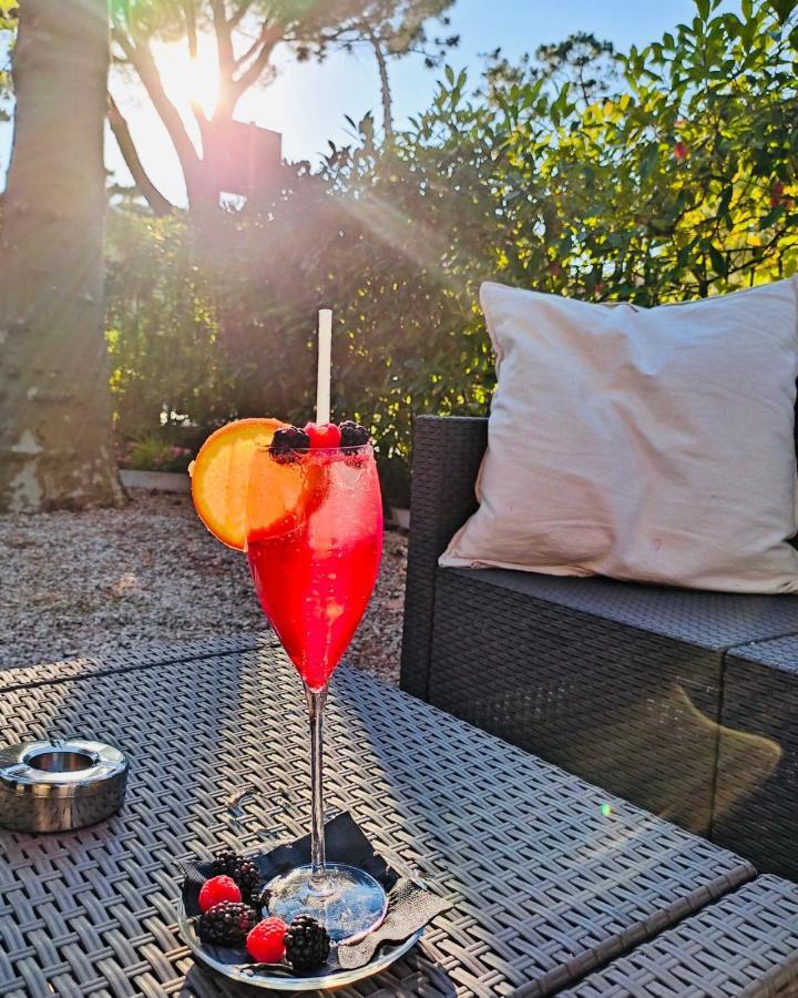 Hotel B&B Des Bains Milano Marittima Ngoại thất bức ảnh