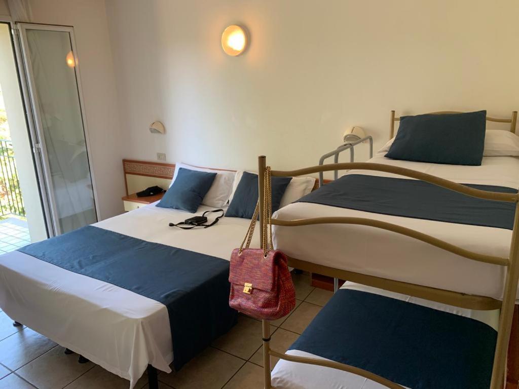 Hotel B&B Des Bains Milano Marittima Ngoại thất bức ảnh