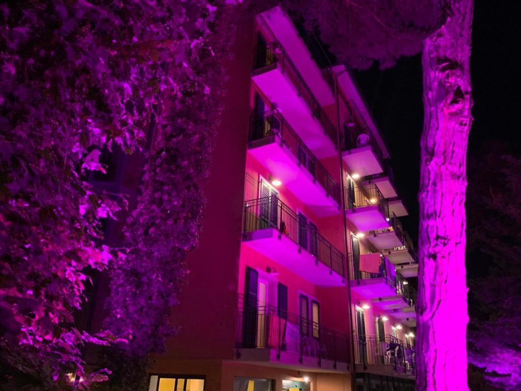 Hotel B&B Des Bains Milano Marittima Ngoại thất bức ảnh