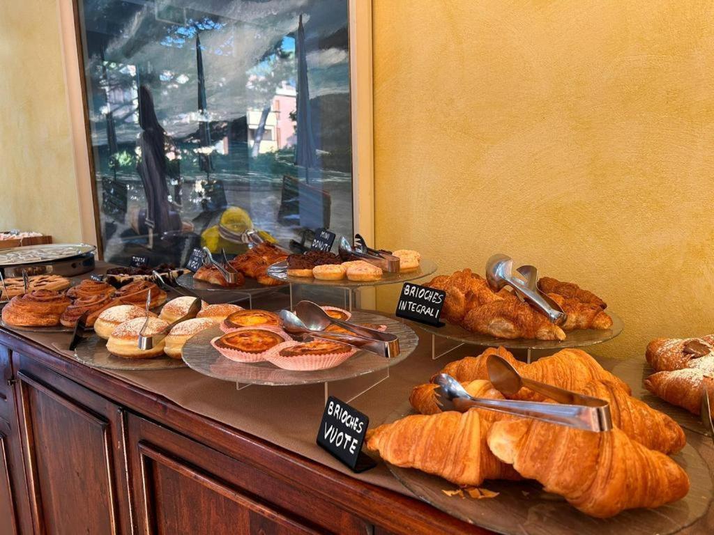 Hotel B&B Des Bains Milano Marittima Ngoại thất bức ảnh